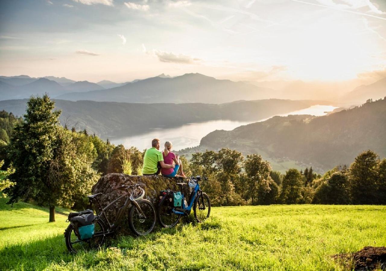 Ferienwohnung Konzept Schmiede Seeboden Bagian luar foto